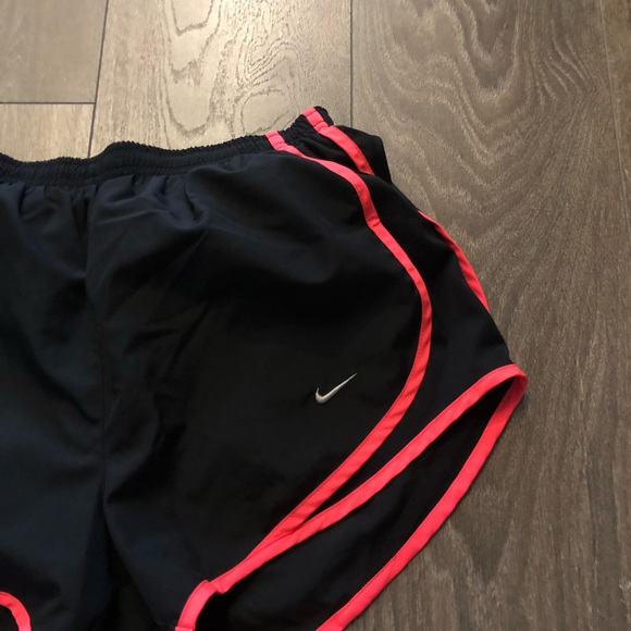 Nike track shorts - Picture 2 of 4